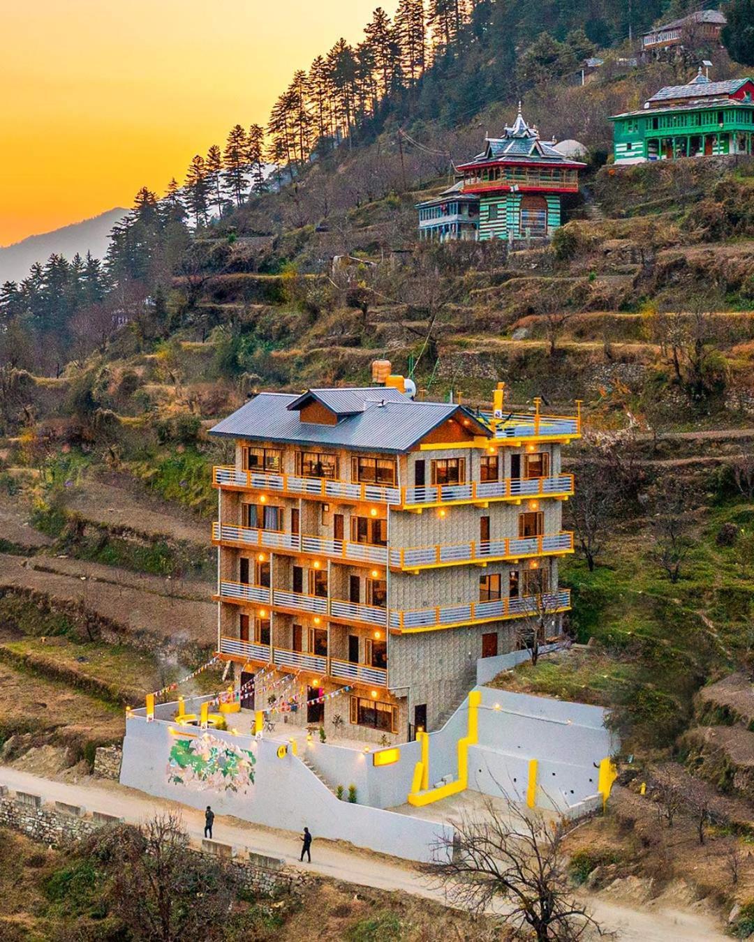 The Hosteller Tirthan Valley Gushaini ภายนอก รูปภาพ